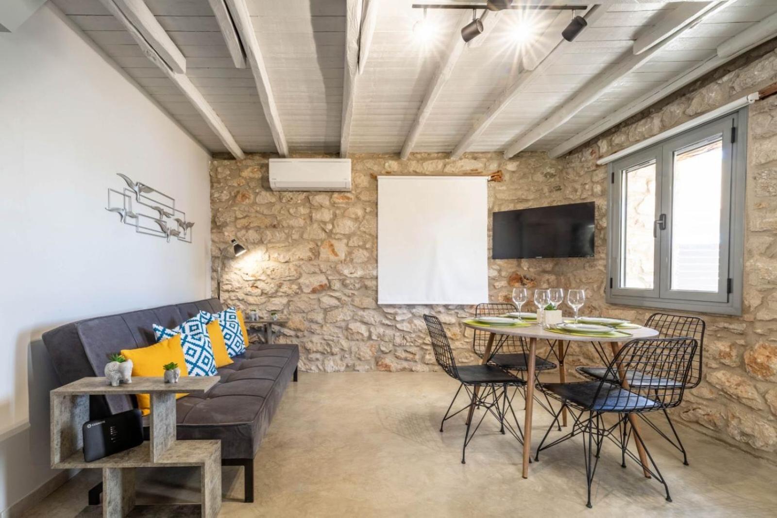 Vivari Stone House Екстериор снимка