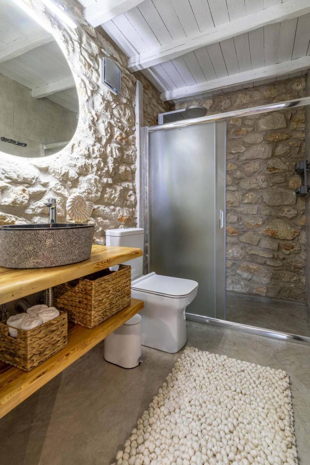 Vivari Stone House Екстериор снимка