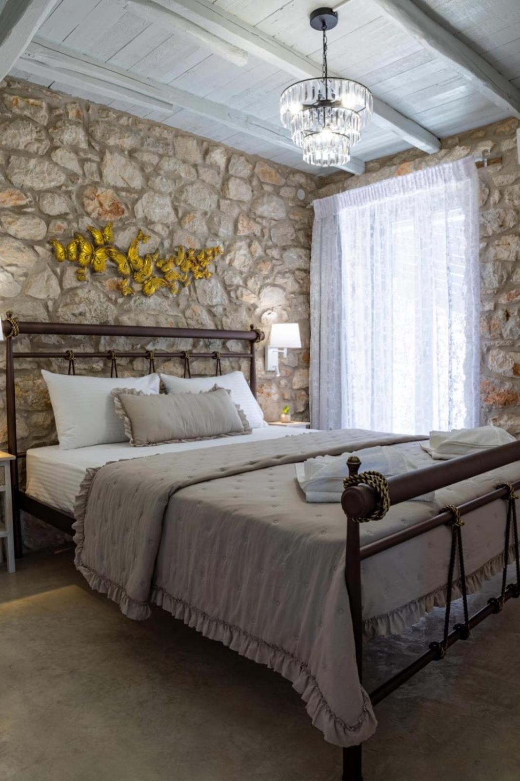 Vivari Stone House Екстериор снимка